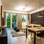 Klínovec Views Aparthotel 4*