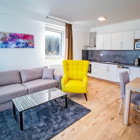 Aparthotel Klinovec Views Loucna pod Klinovcem